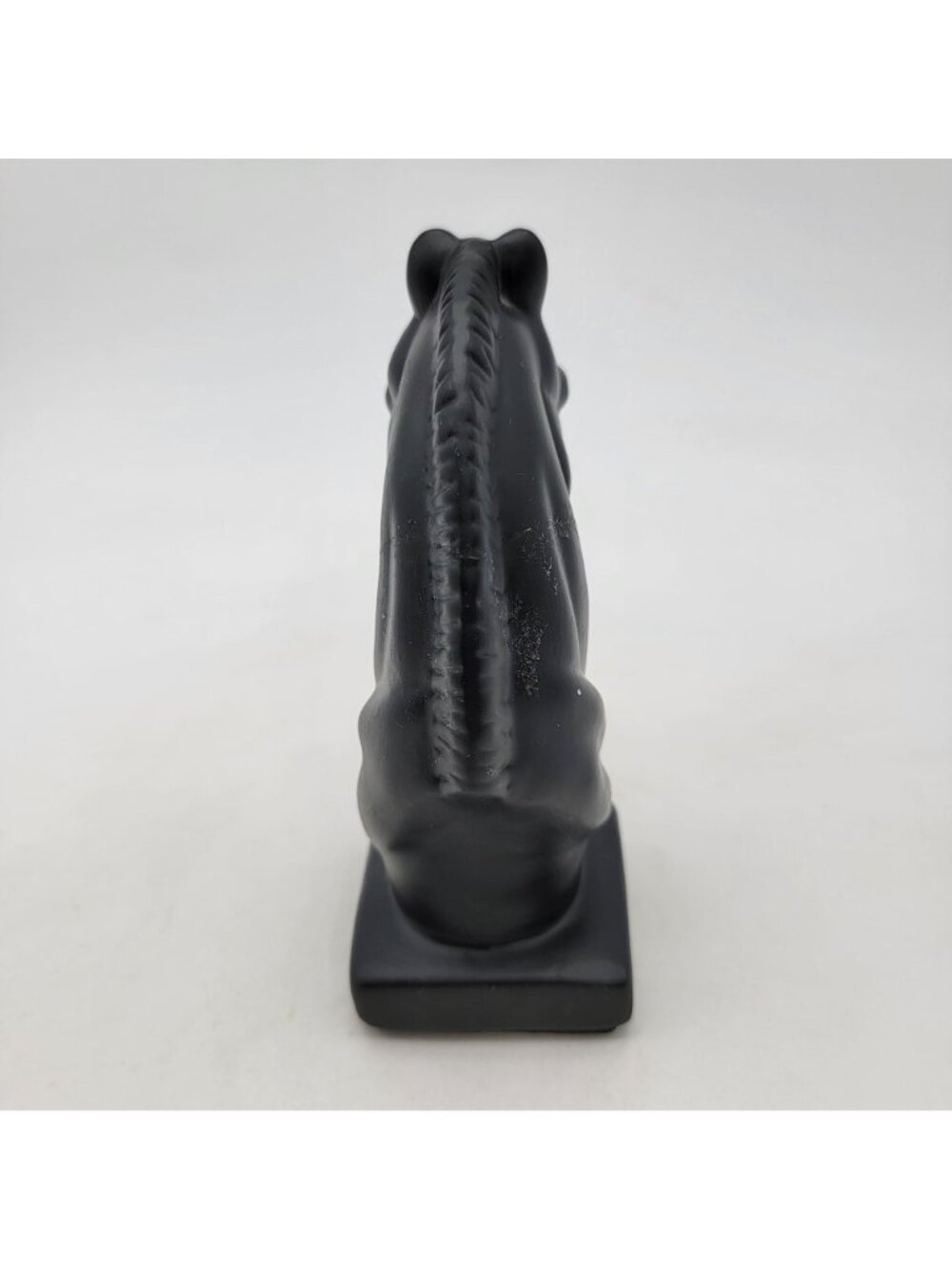 Black Horse Head Chess Piece Statue Table Decor - Picture 4 of 11
